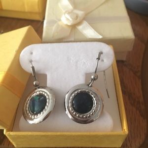 Earrings with accents